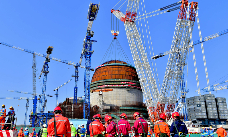 3月21日，中核集团福清核电6号机组反应堆穹顶吊装成功。（新华社记者 魏培全 摄）